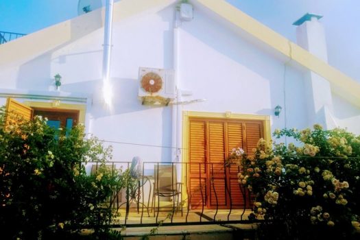 Продатся Бунгало с 4 спальнями в Кирении