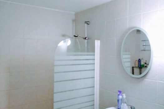 Продатся Бунгало с 4 спальнями в Кирении