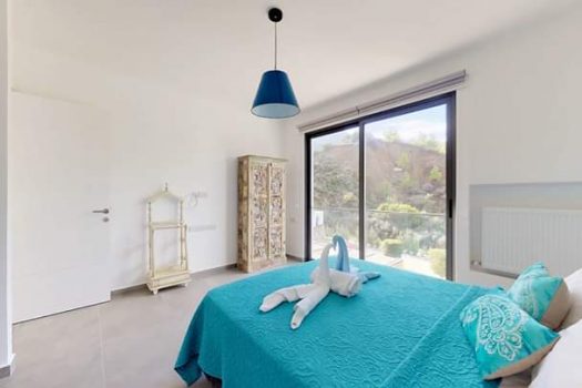 Смежная вилла на продажу в Беллапаисе