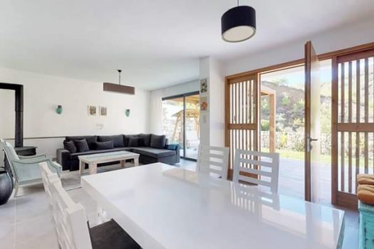 Смежная вилла на продажу в Беллапаисе