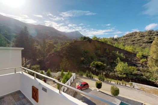 Смежная вилла на продажу в Беллапаисе