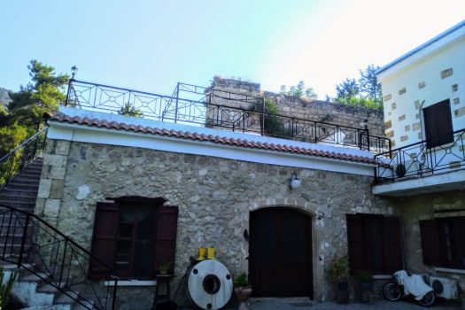 Вилла с 5 спальнями на продажу в Алсанджаке