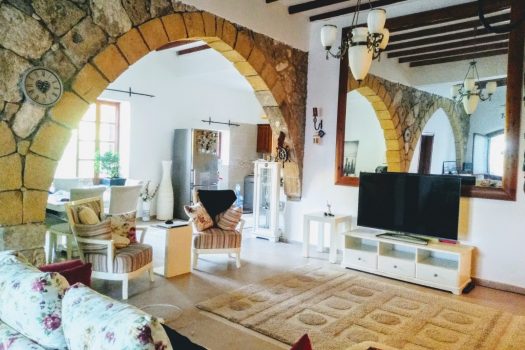 Вилла с 5 спальнями на продажу в Алсанджаке