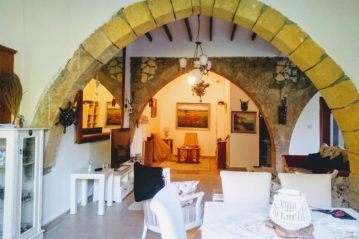 Вилла с 5 спальнями на продажу в Алсанджаке