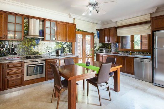 3 + 1 Вилла с бассейном на продажу в Алсанджаке