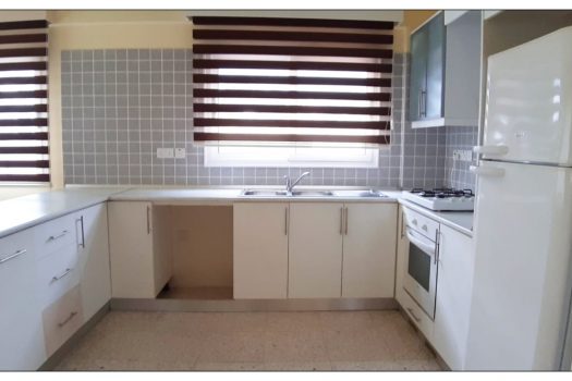 2-комнатная квартира продажа в Кирении