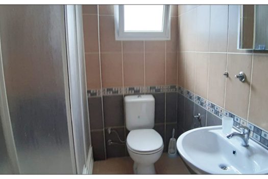 2-комнатная квартира продажа в Кирении