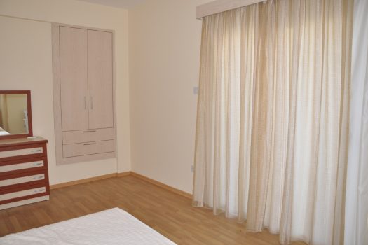 Продается 6-спальная вилла в Искеле