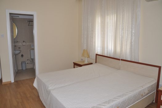 Продается 6-спальная вилла в Искеле