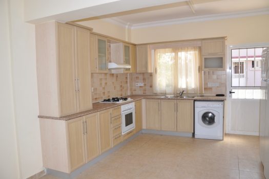 Продается 6-спальная вилла в Искеле