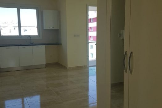 Продается 3 комнатная квартира в Кирении Центр