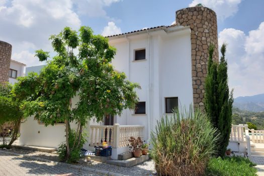 Вилла с 3 спальнями на продажу в Бахчели