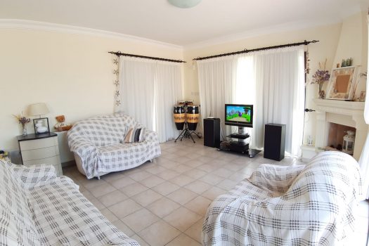 Вилла с 3 спальнями на продажу в Бахчели