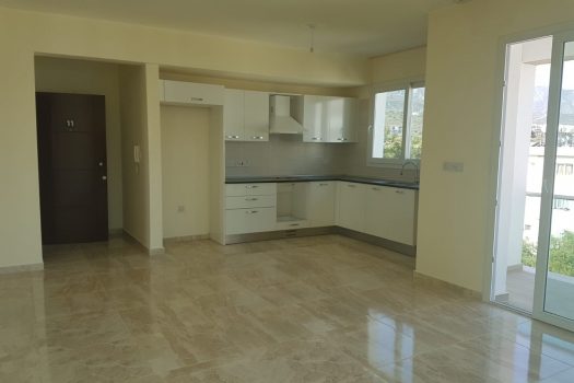 Продается 3 комнатная квартира в Кирении Центр