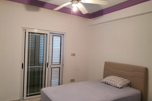 3-комнатная квартира на продажу в Центральной Кирении