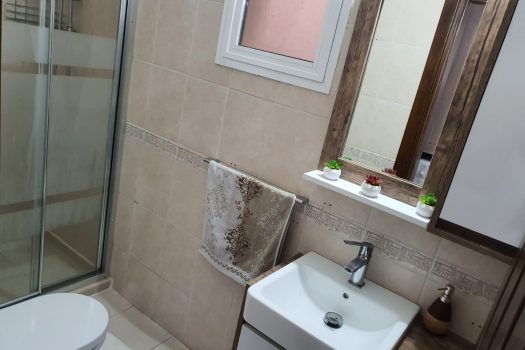 3-комнатная квартира на продажу в Центральной Кирении