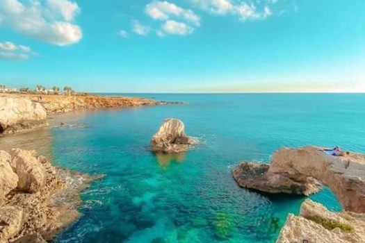 Продается 4 спальная вилла в Эсентепе / Кирения