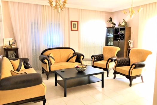 ПРОДАЕТСЯ БОЛЬШАЯ ОТДЕЛЕННАЯ ВИЛЛА