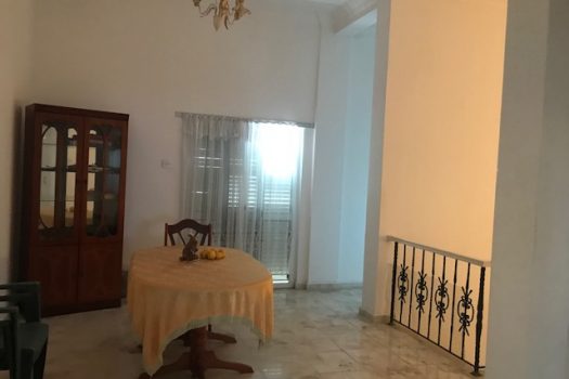 ПРОДАЕТСЯ БОЛЬШАЯ ОТДЕЛЕННАЯ ВИЛЛА