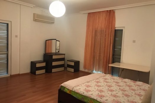 ПРОДАЕТСЯ БОЛЬШАЯ ОТДЕЛЕННАЯ ВИЛЛА