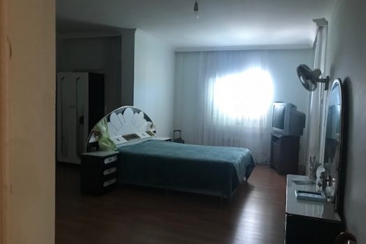 ПРОДАЕТСЯ БОЛЬШАЯ ОТДЕЛЕННАЯ ВИЛЛА