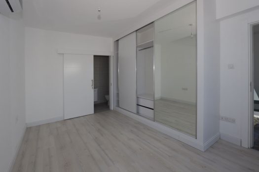 ПРОДАЕТСЯ ВИЛЛА С СУПЕР РОСКОШНЫМ БАССЕЙНОМ