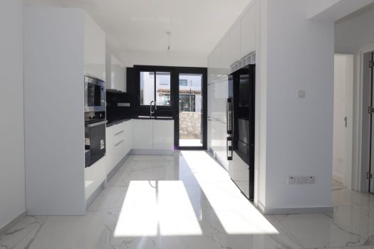 ПРОДАЕТСЯ ВИЛЛА С СУПЕР РОСКОШНЫМ БАССЕЙНОМ