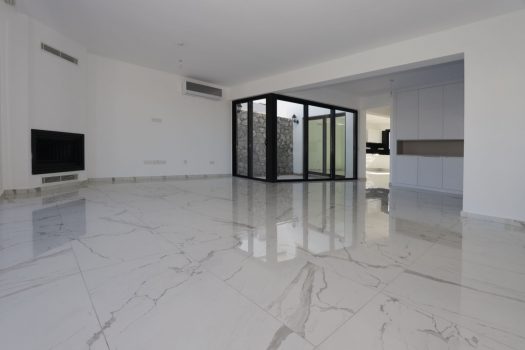 ПРОДАЕТСЯ ВИЛЛА С СУПЕР РОСКОШНЫМ БАССЕЙНОМ