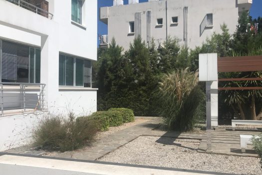 2+1 квартира в центре Кирении на продажу