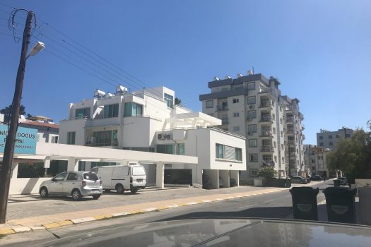 2+1 квартира на продажу в центре Кирении