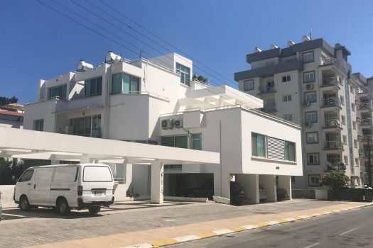 2+1 квартира на продажу в центре Кирении
