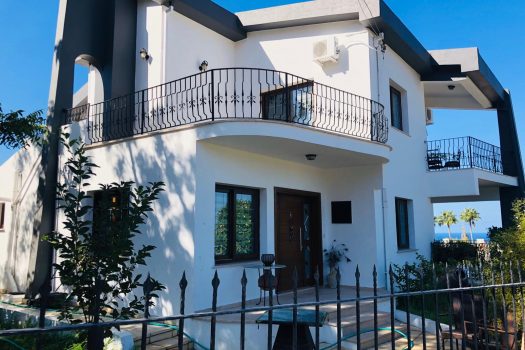 Вилла 4 + 1 на продажу в Озанкой. Вид на море и горы.