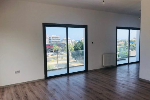 Великолепная вилла 4 + 1 на продажу в центре Кирении.