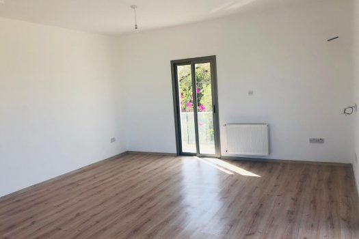 Великолепная вилла 4 + 1 на продажу в центре Кирении.