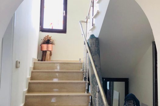 Вилла 4 + 1 на продажу в Озанкой. Вид на море и горы.