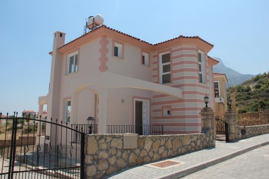 Виллы 3+1 на продажу в Каршияке
