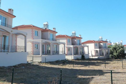 Виллы 3+1 на продажу в Каршияке