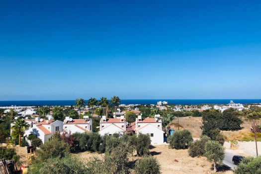 Вилла 4 + 1 на продажу в Озанкой. Вид на море и горы.